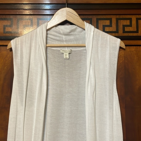 Saint Tropez West Women’s cardigan Size Medium sleeveless top has open front - Picture 6 of 9